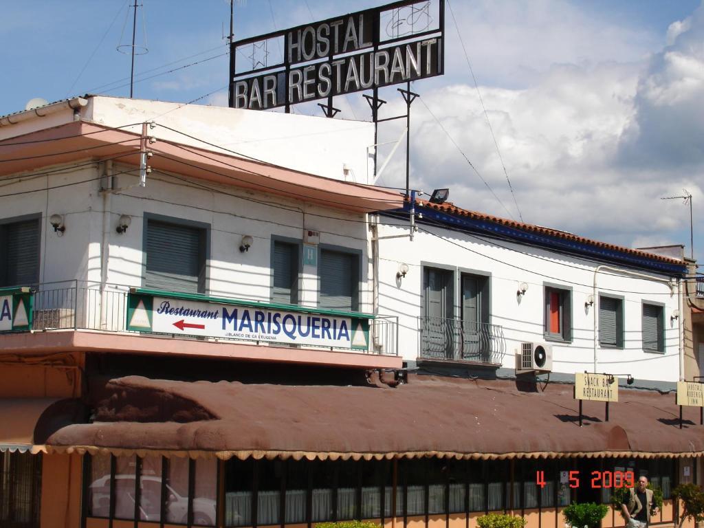 Hostal Can Blanco Sarriá de Ter Exterior foto